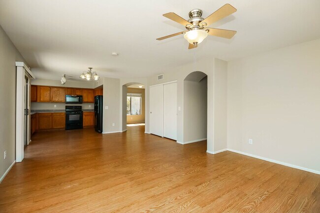 Foto del edificio - 16642 W Fillmore St
