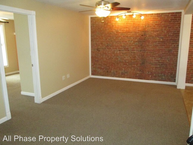 Building Photo - 2 br, 1 bath  - 512 Hampshire 512 Hampshire A