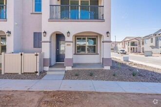 Building Photo - 4042 E Amoroso Dr
