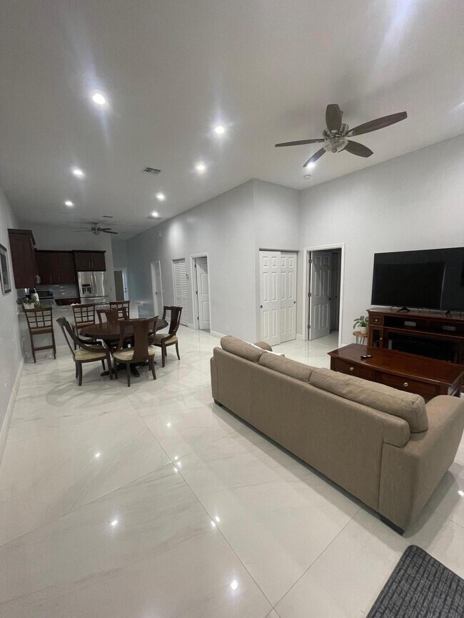 Foto del edificio - 74 Tanbark Trail