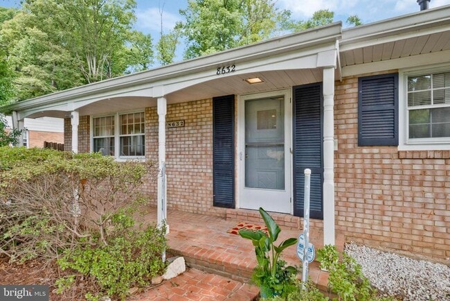Building Photo - 8632 Aberdeen Ct