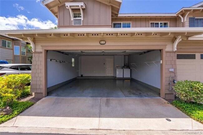 Foto del edificio - $3700 | 3br/2.5ba Townhome in Fairway's Edge