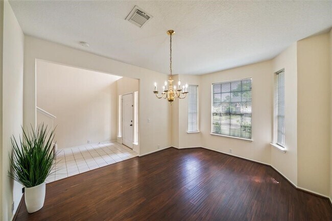 Building Photo - 11011 Hunting Path Ct