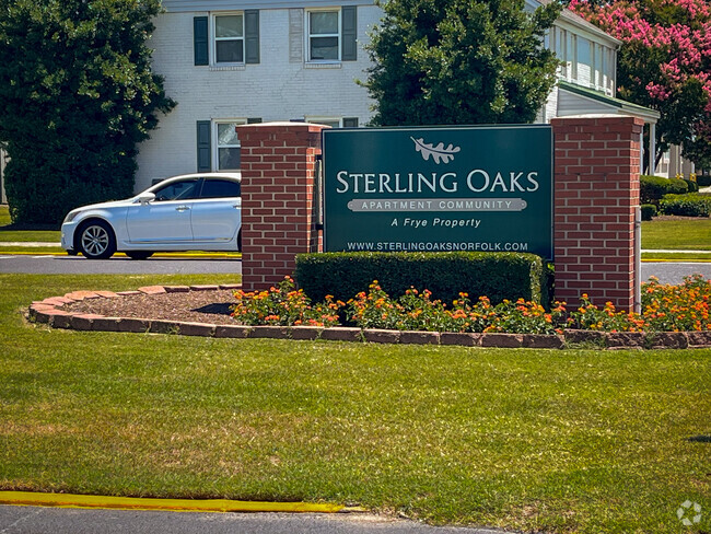 Building Photo - Sterling Oaks Apartments