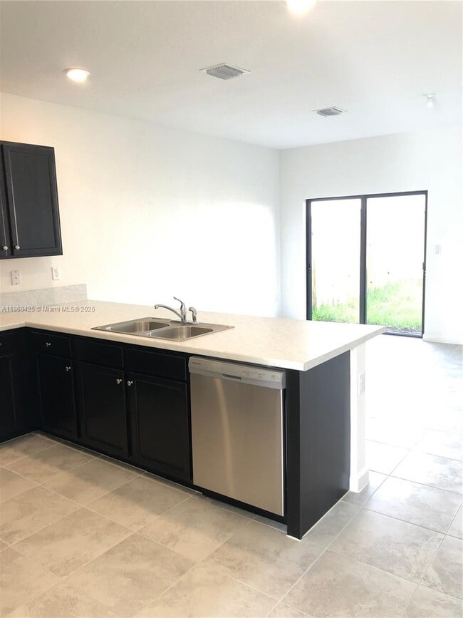 Foto del edificio - 24832 SW 114th Ave