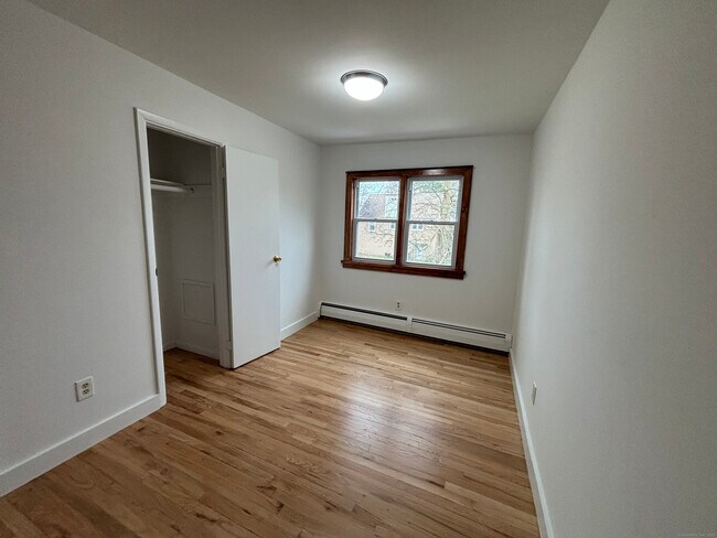 Building Photo - 123 Platt St