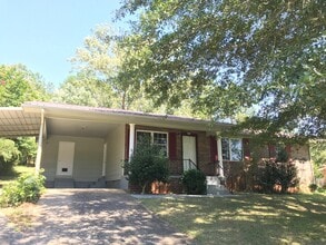 Building Photo - 330 Monte Vista Rd