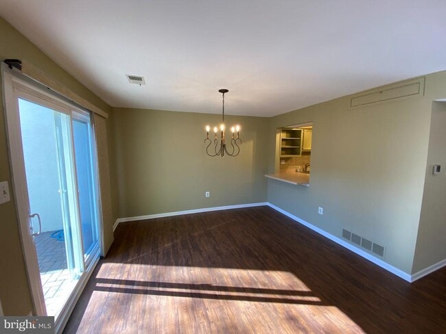 Foto del edificio - 502 Portsmouth Ct