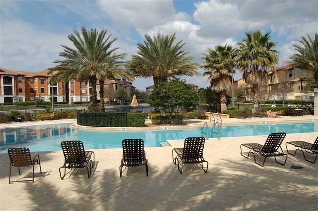 Foto del edificio - 6141 Metrowest Blvd
