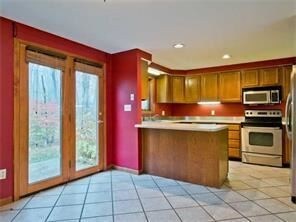 Building Photo - 3 br, 2.5 bath Apartment - 26 Cedarbrook Dr