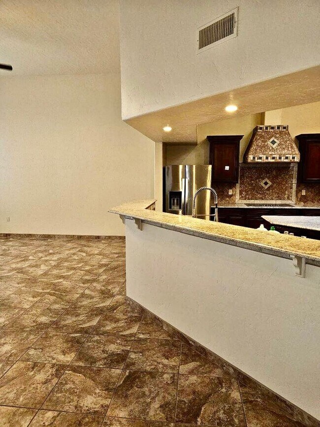 Building Photo - 2184 Sedona Hills Pkwy - Luxurious Custom ...