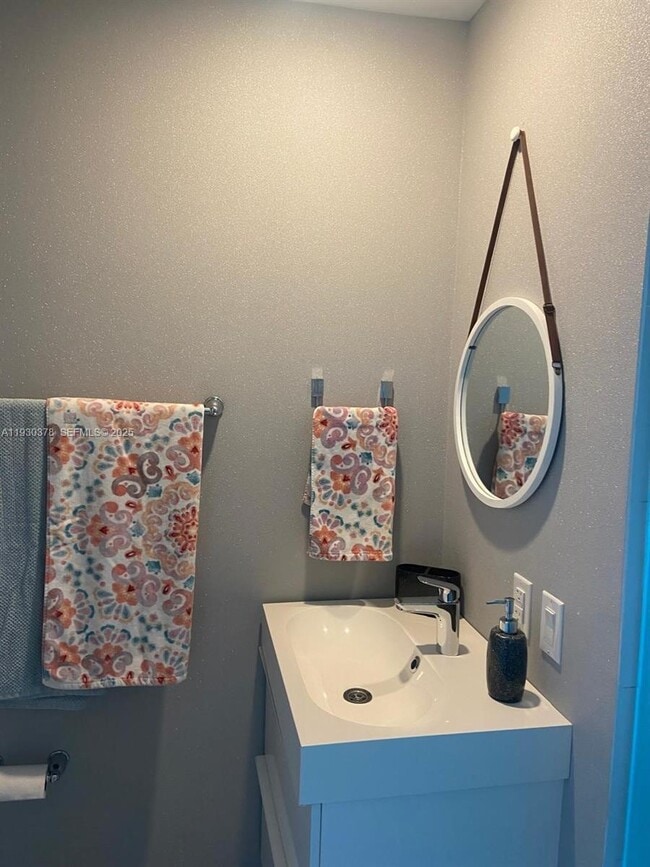 Foto del edificio - 501 NE 31st St