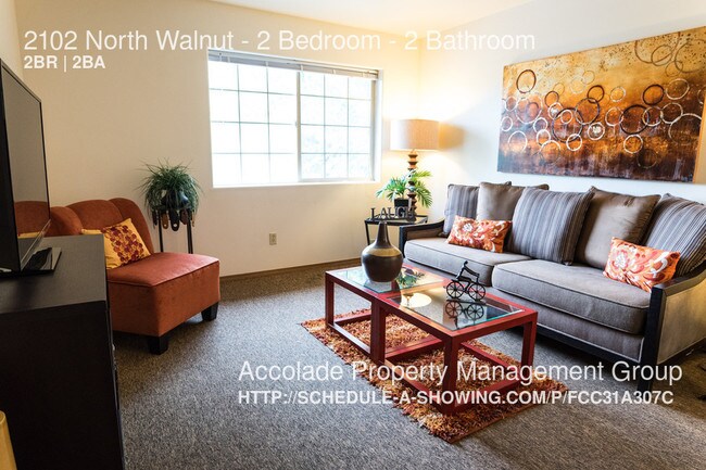 Living Room - 2102 N Walnut St
