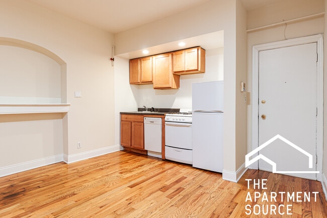 Photo - 540 W Wellington Ave Apartment