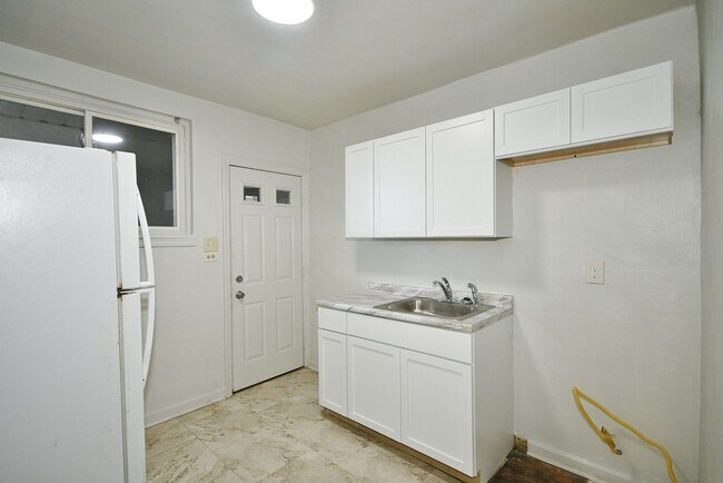 Foto del edificio - 2937-2939-2939 Freeland St