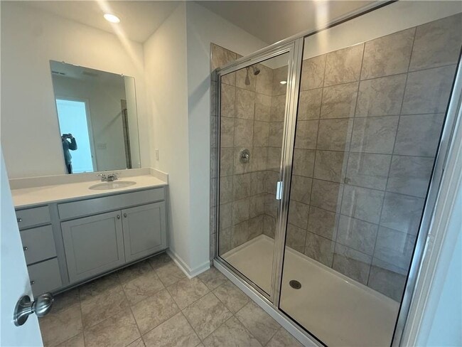 Building Photo - 6204 Kenbrook Dr