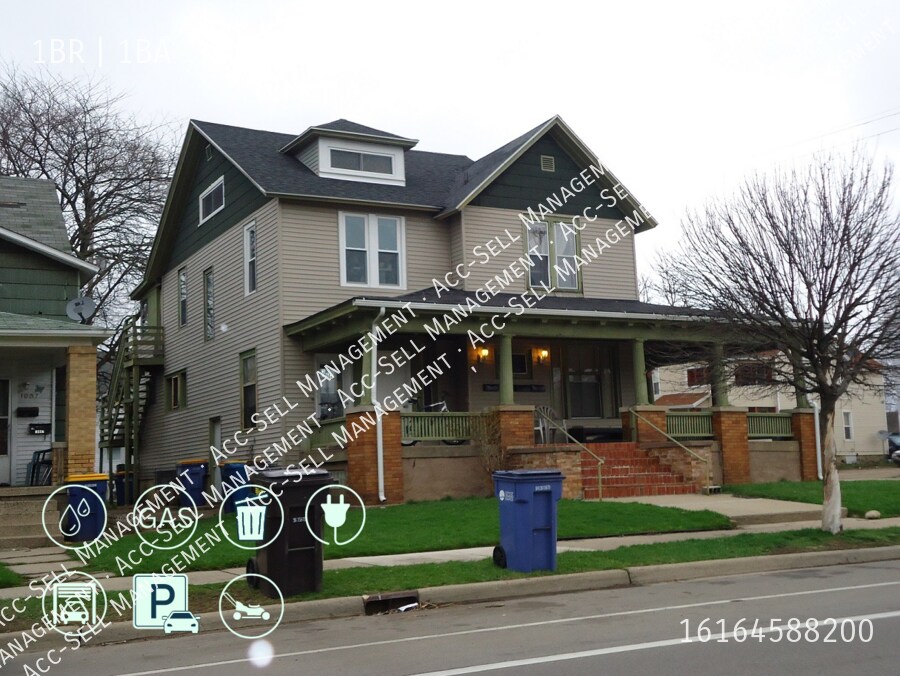 Primary Photo - 1003 Bridge St NW