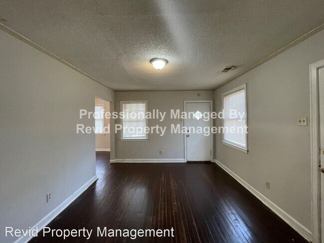 Building Photo - 2 br, 1 bath House - 3449 Kimball Ave