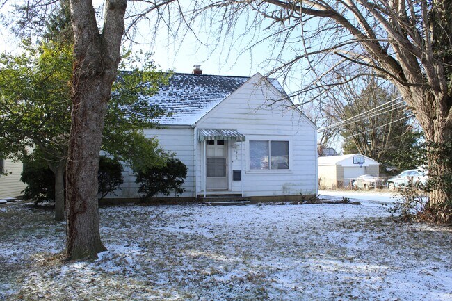 Building Photo - 1749 Piedmont Rd