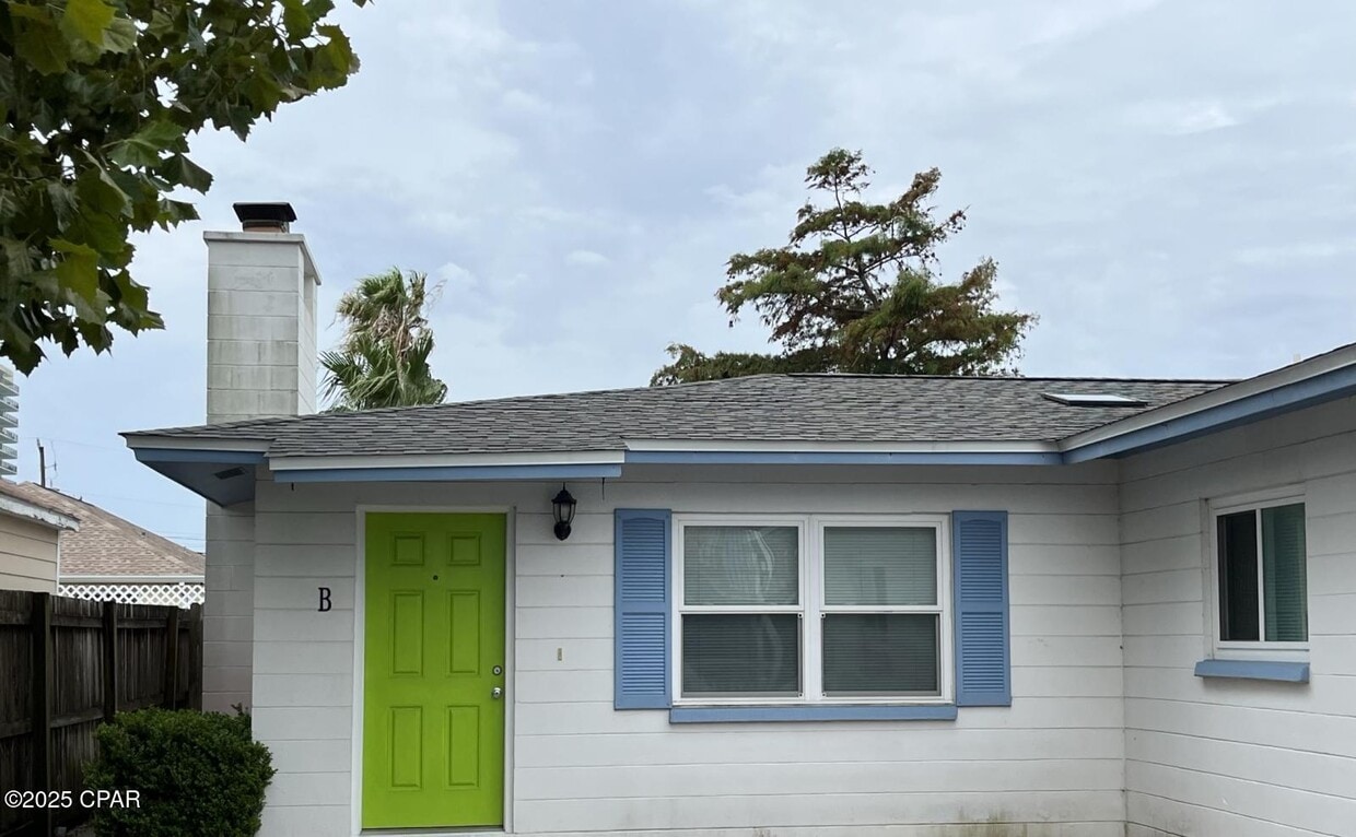 Foto principal - 6213 Sunset Ave