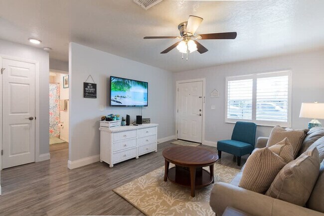 Foto del edificio - 120 Boskind Rd