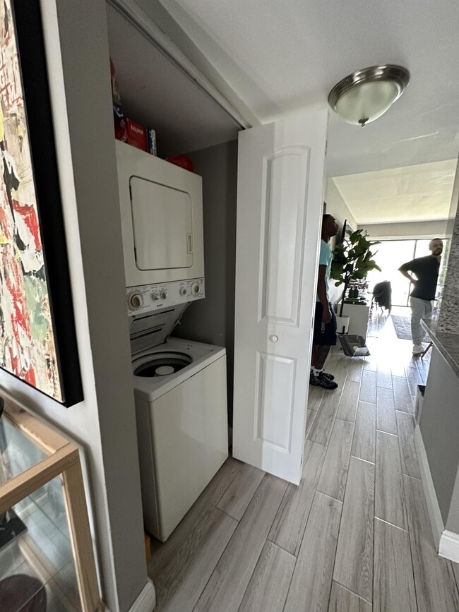 Photo - 5200 NW 31st Ave House