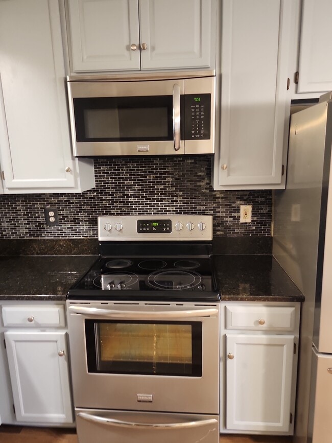 Photo - 9308 Gordon Ct Townhome