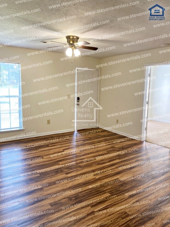 Building Photo - 174 Bybee Woods Dr