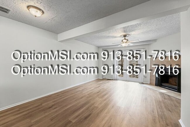 Foto del edificio - Minutes from KU MED~