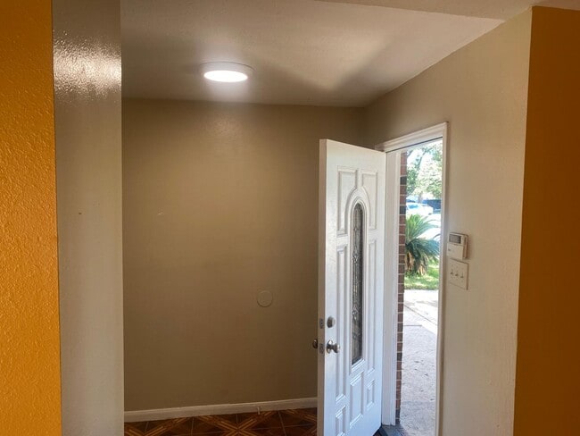 Building Photo - 4026 Clayton Bend Ct