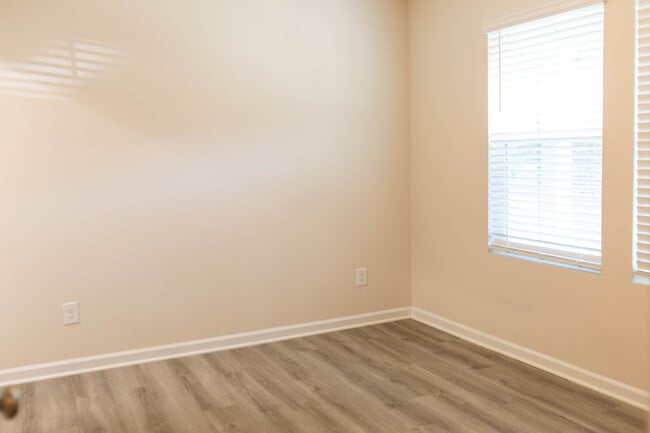 Foto del edificio - 2801 Killian Ct