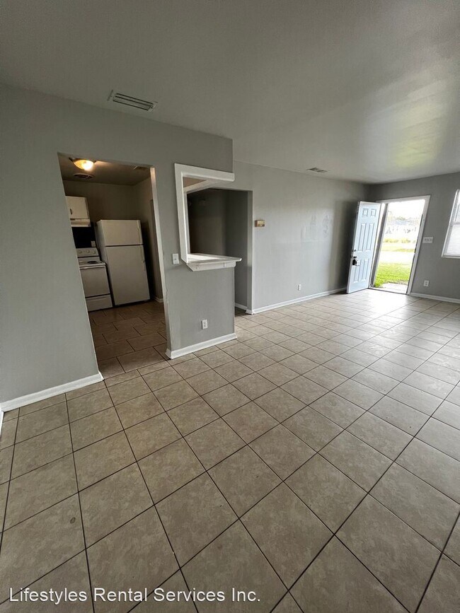 Building Photo - 4 br, 2 bath House - 6710 Watoma St