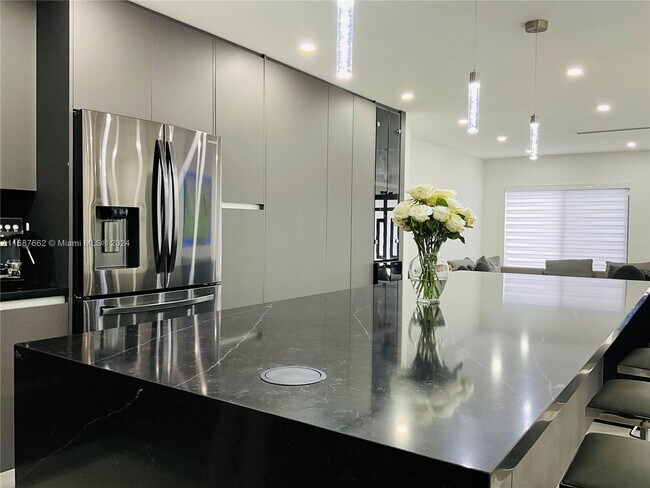 Foto del edificio - 1320 SW 126th Pl