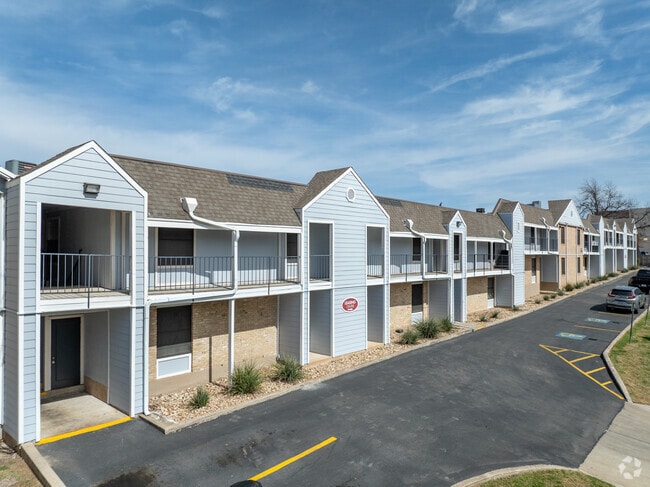 Building Photo - Le Med Apartments