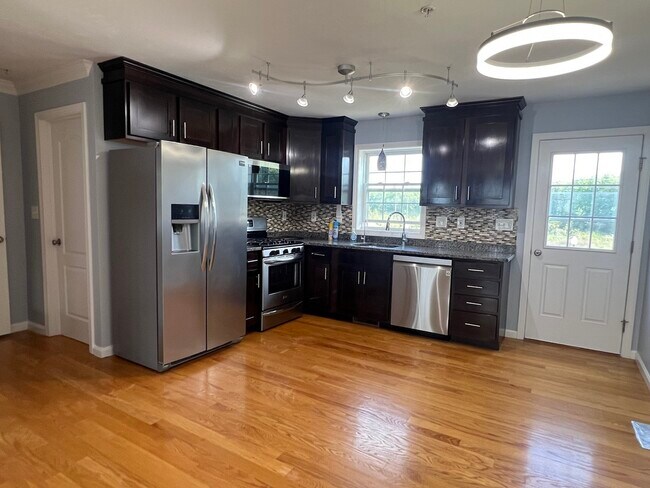 Building Photo - 3 Bandon Cir