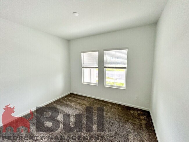 Foto del edificio - 2777 Plover St