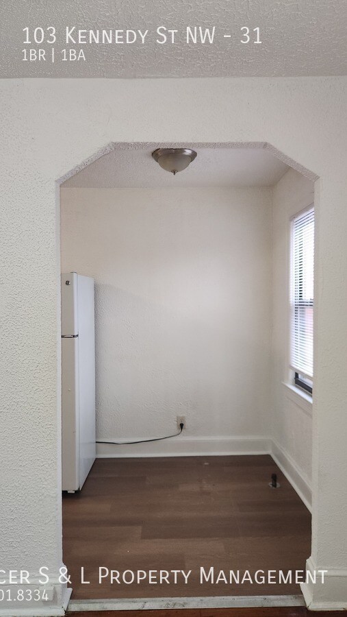 Foto del edificio - 103 Kennedy St NW