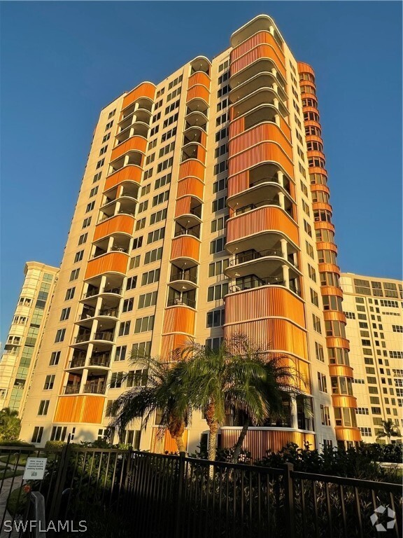 Building Photo - 4251 Gulf Shore Blvd N