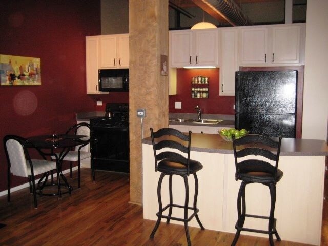 Primary Photo - 1500 W Monroe St
