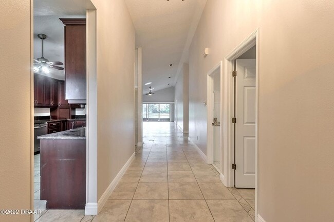 Building Photo - 906 Smokerise Blvd