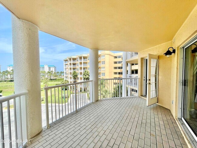 Foto del edificio - 4670 Links Village Dr