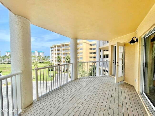Building Photo - 4670 Links Village Dr