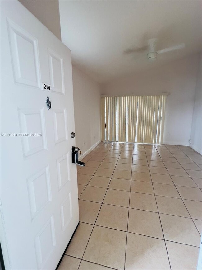 Building Photo - 2880 N Oakland Forest Dr