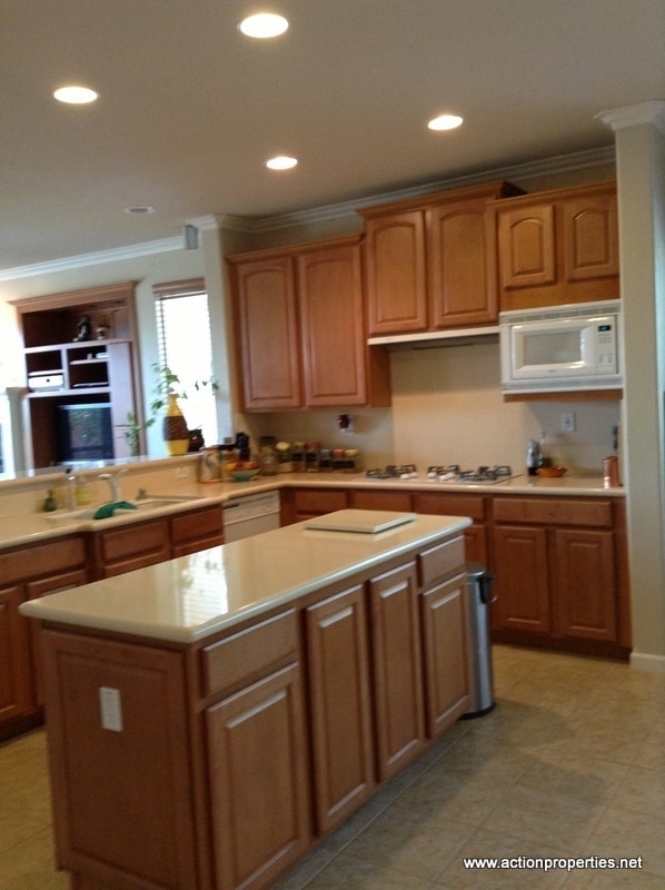 Building Photo - 6145 Crater Lake Dr