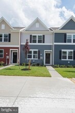 Building Photo - 128 Willowtree Ln