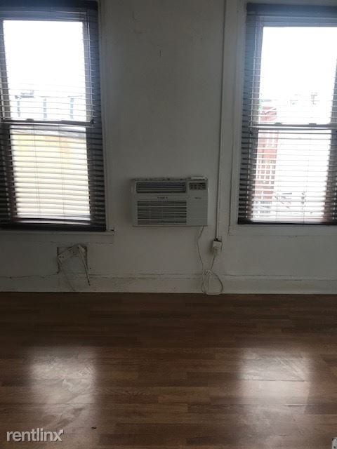 Building Photo - Studio, 1 bath Condo - 513 Kenilworth St 3...