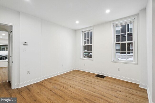 Foto del edificio - 1821 Memphis St