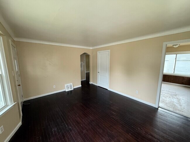 Foto del edificio - 21160 Dexter Blvd