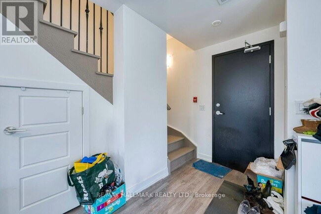 Photo du bâtiment - 68-861 SHEPPARD Ave