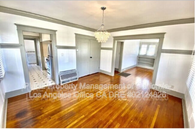 Building Photo - 1734 Cabrillo Ave